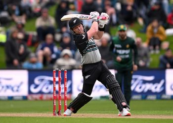 Tim Seifert smacks 4 sixes off a Shaheen Afridi over in NZ vs PAK 2025 2nd T20I [Watch]