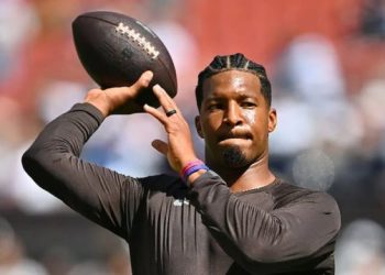 Veteran QB Jameis Winston signed a two-year, $8 million take care of the Giants