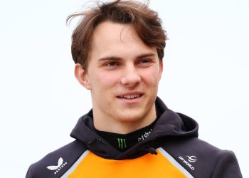 Oscar Piastri: McLaren driver indicators new contract extension till no less than 2028 with reigning F1 constructors’ champions forward of Australian GP | F1 Information