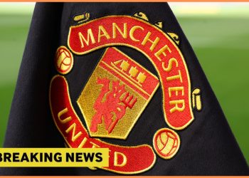 Man Utd maintain talks with Ipswich star