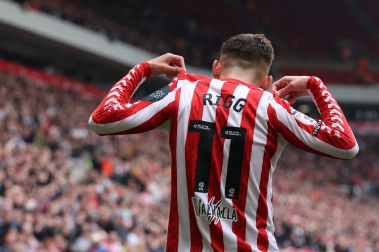 Everton lead race to signal Sunderland sensation Chris Rigg