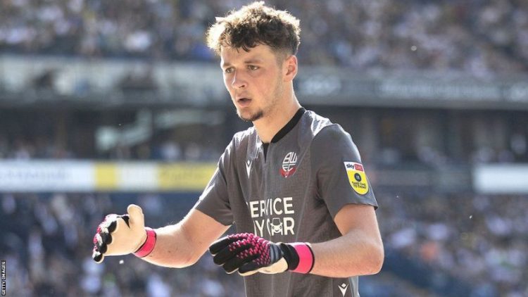 Manchester United contemplating transfer to signal Burnley goalkeeper James Trafford