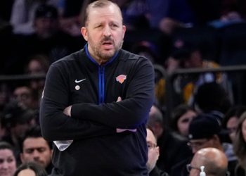 Knicks Fireplace Tom Thibodeau As Head Coach