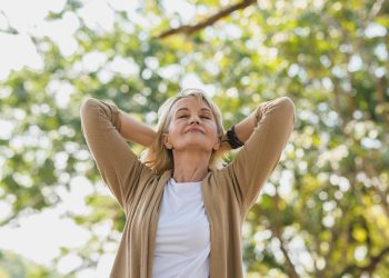 Healthspan vs. Lifespan: Why Ladies Are Dwelling Longer—however Not More healthy