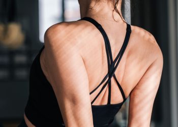 7 Heat-Up Workouts Trainers By no means Skip Earlier than Their Exercises