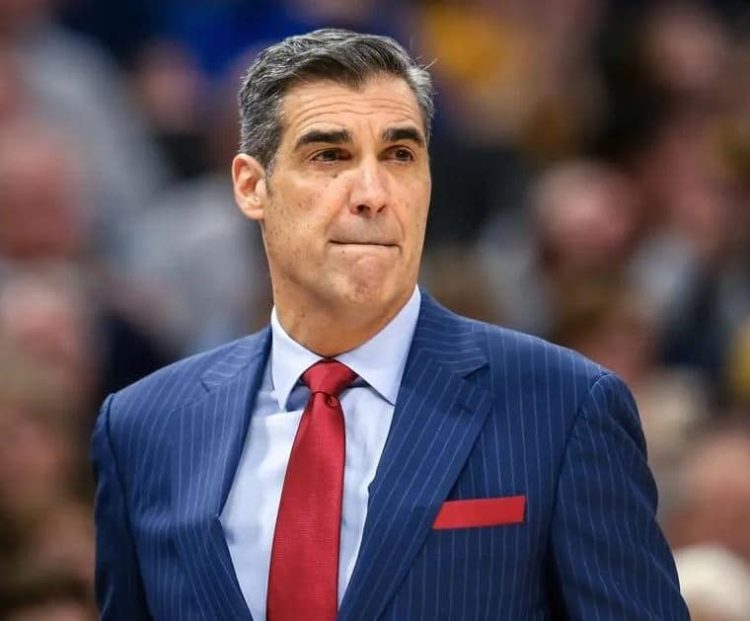 Jay Wright Steps Away From TV to Deal with Villanova Position
