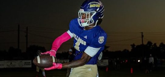 Operating again Amari Thomas has made his choice along with his announcement approaching Friday – SportsTalkSC