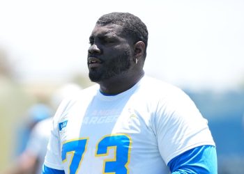 Chargers G Mekhi Becton (sickness) questionable vs. Chiefs