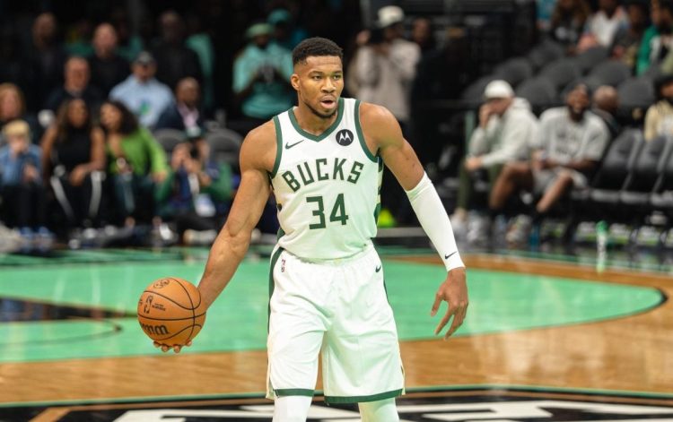 Giannis Antetokounmpo reaffirms Bucks’ dedication regardless of Knicks rumors