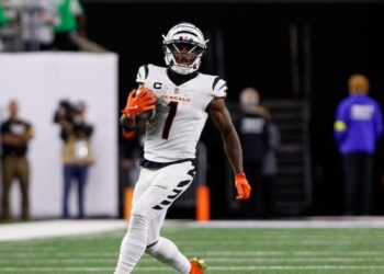 Bengals’ Ja’Marr Chase set the single-game receptions report (16) on TNF in Week 7