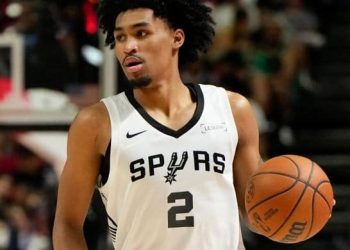 Spurs’ Dylan Harper Finds Wemby For Alley-Oop In Preseason Debut