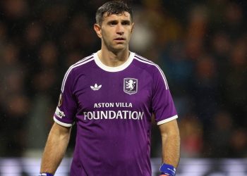 Aston Villa now be part of race for “world-class” goalkeeper to exchange Martinez