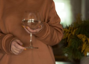 What Occurs After Sober October: Why “Moderation” Would possibly Be Tougher Than You Assume