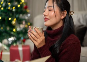 Relaxation, Obtain, Repeat: Methods to Defend Your Vitality and Discover Peace Through the Holidays