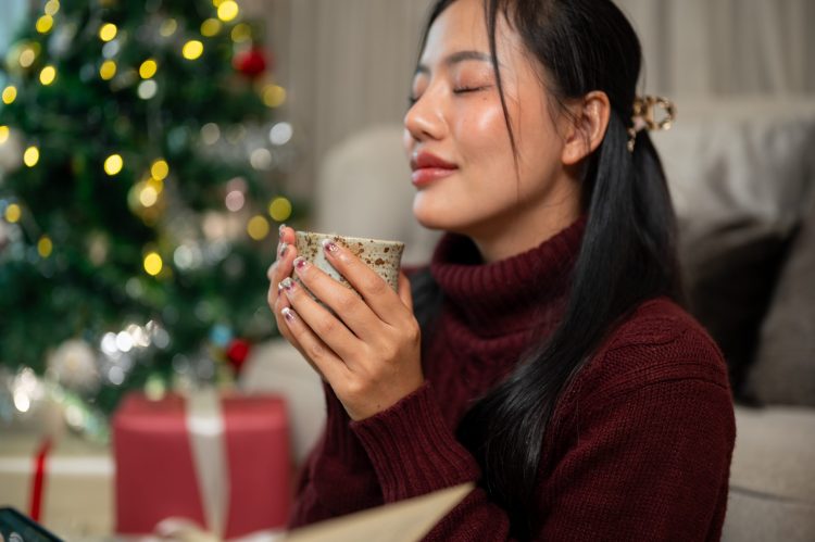 Relaxation, Obtain, Repeat: Methods to Defend Your Vitality and Discover Peace Through the Holidays