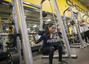 Barbell Cut up Squat: Correct Kind & Advantages