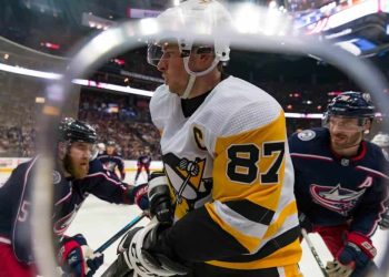 Fantasy Hockey Purchase Low/Promote Excessive – Week 9