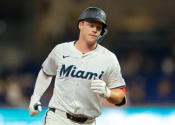 Twins purchase 1B Eric Wagaman from Marlins