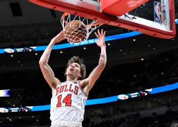 Bulls and Warmth Sport Delayed by Flooring Condensation