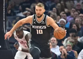 4 groups have curiosity in Domantas Sabonis
