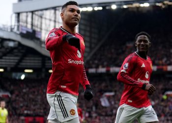 Man Utd 3-1 Aston Villa: Gary Neville believes it’s nonetheless proper for Casemiro to depart Previous Trafford regardless of newest set-piece heroics | Soccer Information