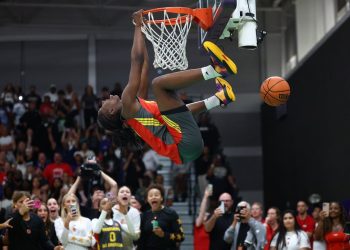 South Carolina lands 5-star recruit Oliviyah Edwards