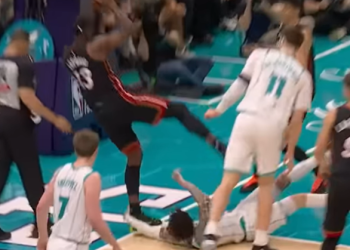 Lamelo dedicated a Flagrant 2