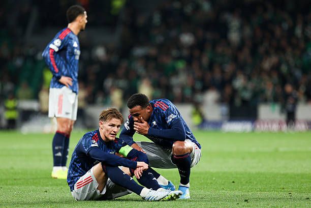 What Martin Odegaard was seen doing straight after being subbed vs Sporting
