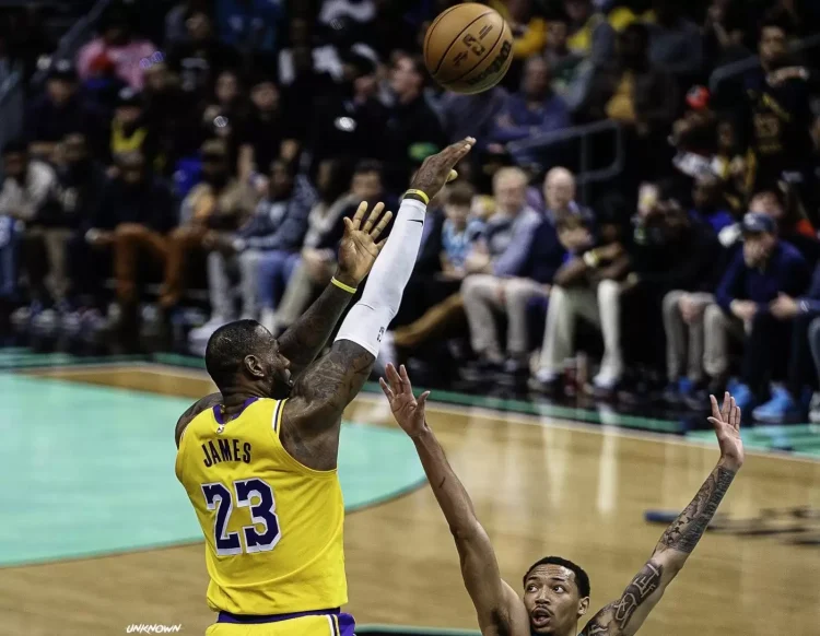 Tim Hardaway Sr. leaves LeBron James exterior top-five