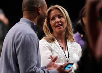 Jeanie Buss on LeBron James, Calls Rumors “Utterly Unfair”