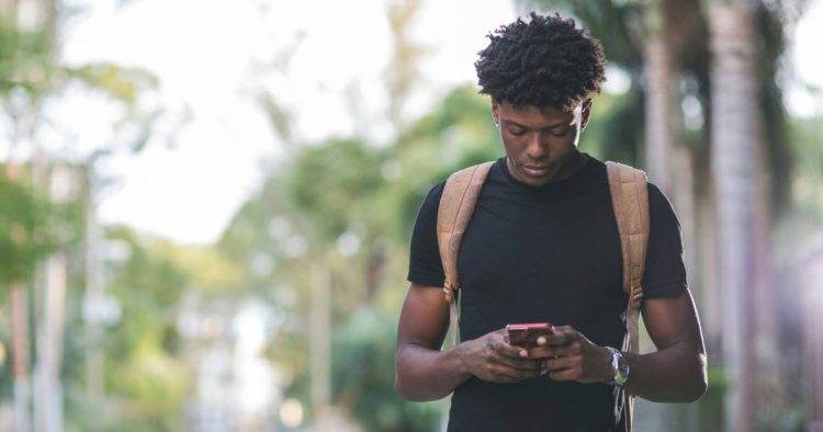 Learn how to Comply with Up With School Coaches