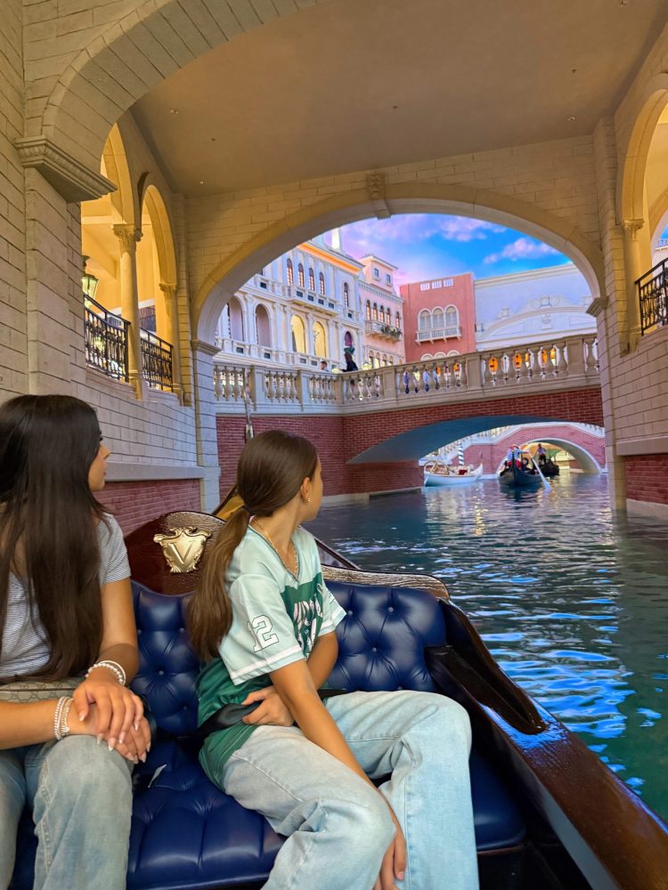 what to do in Vegas with tweens and youths